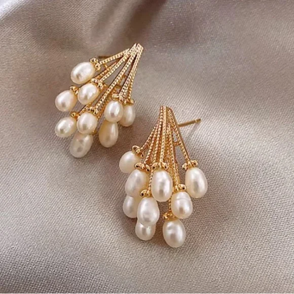 Fashion Jewelry Gold and Cream Pearl Drop Earrings - Picture 3 of 7